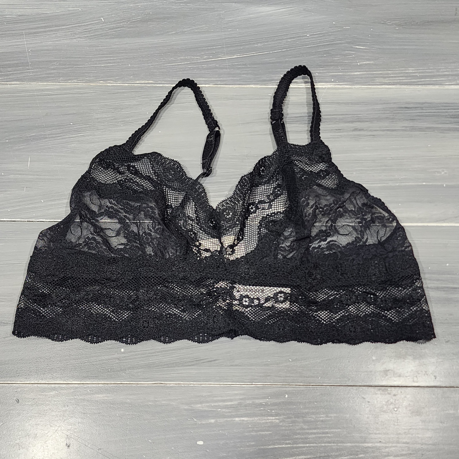 B. Tempt'd By Wacoal Lace Kiss Bralette Large Night Black